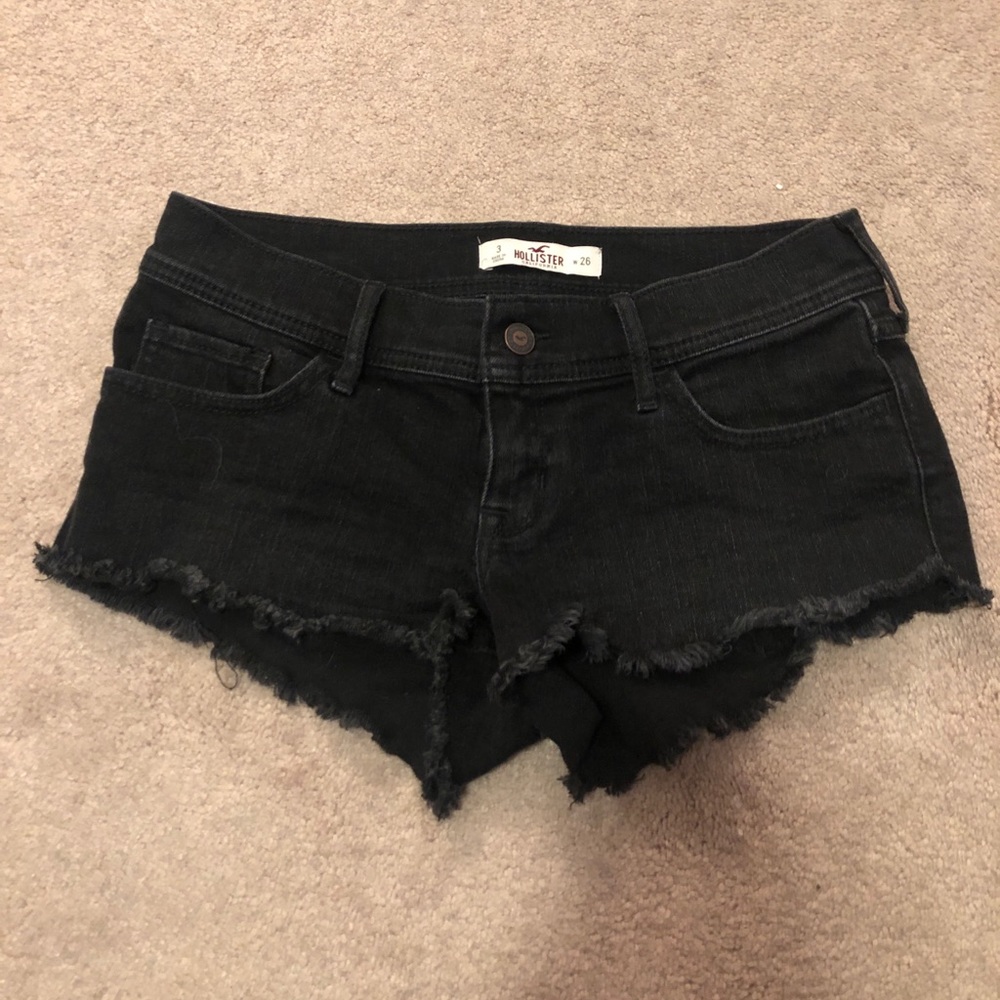 Black hollister shorts